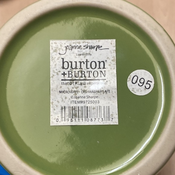 NWT Burton & Burton Superpower’s Mom” 17oz  Mug Designed by Joanne Sharp - Picture 6 of 6